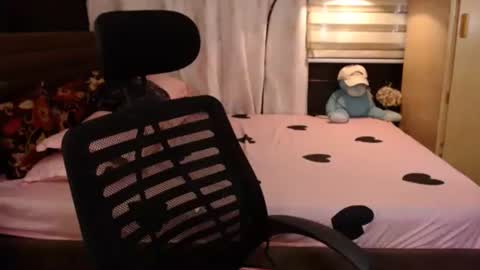 miss angelic15 online show from March 12, 2:09 am