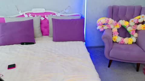 Kris online show from April 15, 1:28 am