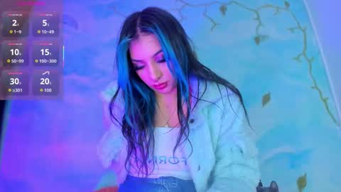 miss_evans_ online show from October 12, 9:01 am