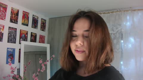  Elisabeth  IG galax xxia       online show from December 9, 1:07 am