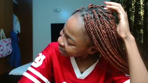 Miss Kiarrafit online show from February 16, 9:59 pm