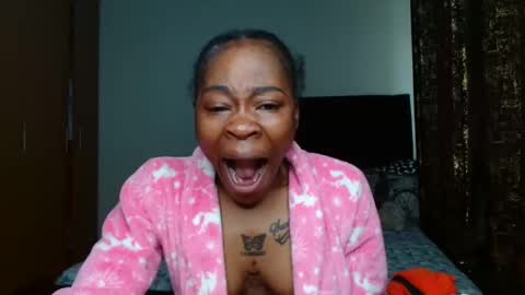 Miss Kiarrafit online show from March 9, 6:39 am