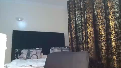 Miss Kiarrafit online show from March 4, 8:05 pm