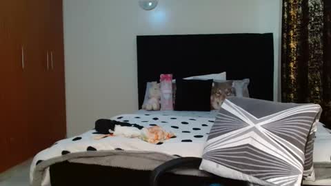 Miss Kiarrafit online show from January 20, 10:40 am