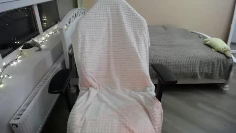 Miss Lina online show from April 19, 8:55 pm