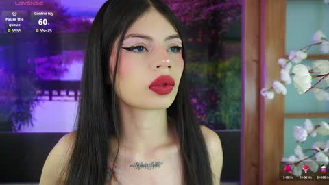 miss_lucyla online show from February 6, 11:20 am