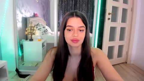 miss_medyson online show from December 13, 5:10 pm