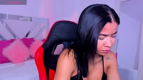   online show from February 19, 11:28 am