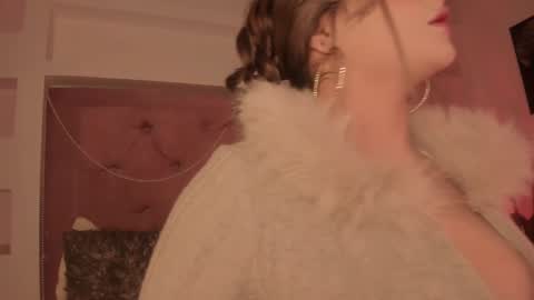 Melissa   online show from March 8, 1:12 pm