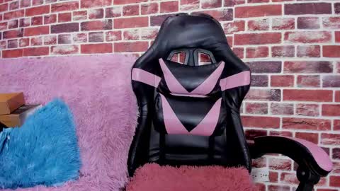 Miss Pecados online show from June 4, 8:57 pm