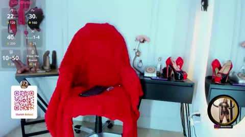 miss online show from October 14, 11:35 am