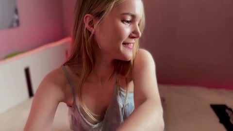 Emily online show from January 8, 11:52 pm