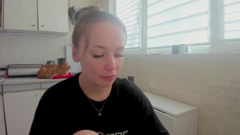 miss_you20 online show from November 15, 10:05 am