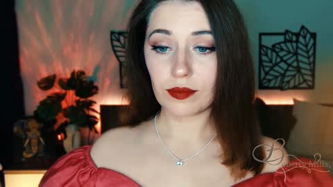 The divine Beverly online show from February 2, 6:10 pm