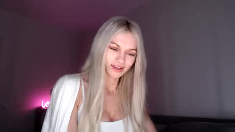 EMMA online show from January 15, 9:21 pm