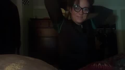 misshoneybadger333 online show from November 8, 9:58 am