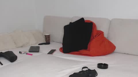 missjenifer online show from December 9, 10:20 pm