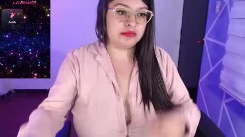 Miia online show from November 14, 5:57 pm