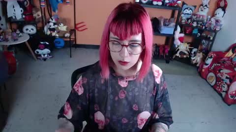 Miss Mia online show from April 13, 12:50 pm