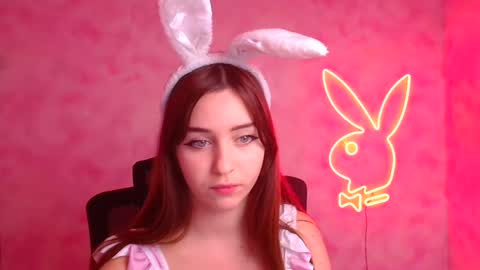 Mia online show from November 20, 8:32 pm