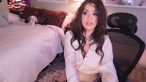 Mina online show from January 17, 2:39 am