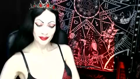 MissMoonDoll online show from September 18, 4:11 am