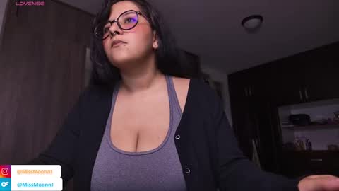 MissMoon online show from September 9, 2:00 am