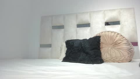 missnatasha05 online show from September 21, 12:15 pm