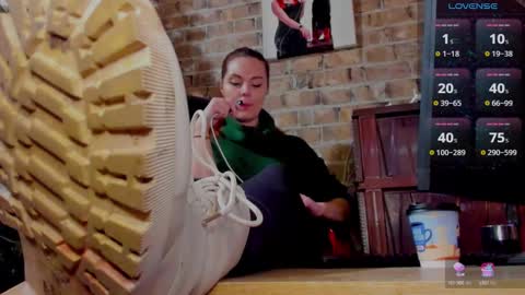 Miss Venus online show from January 17, 7:08 am