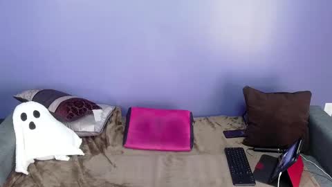 Miss Spooky Silverstacker online show from October 14, 9:50 pm