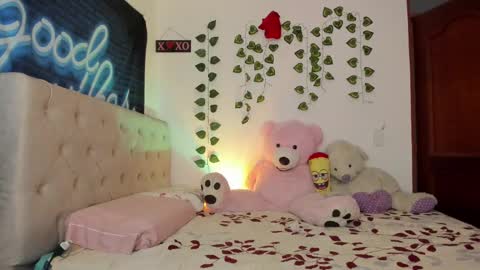  Natalie Texass indepedent model online show from September 28, 3:24 am