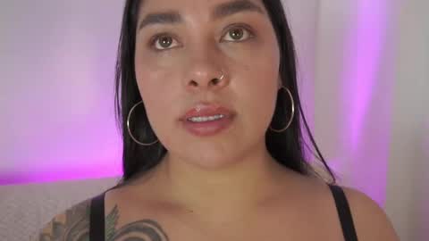 Pau OFmissweetpeach online show from October 8, 10:25 pm