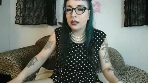 Missy Dee online show from March 9, 12:10 am