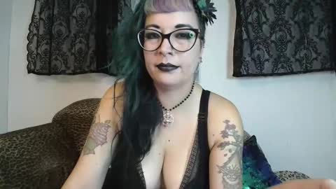 Missy Dee online show from September 30, 10:14 pm