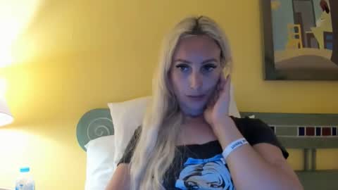 Missy matrix online show from November 19, 7:58 pm