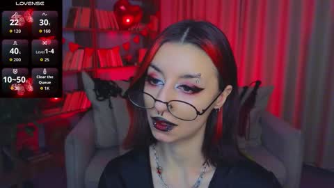 Marcelline online show from February 6, 10:40 am