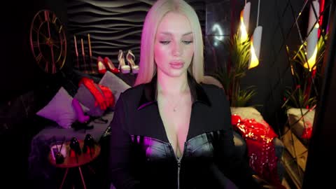 Darsy online show from December 24, 6:11 am