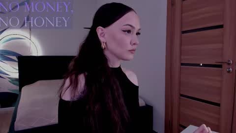 Mistress Mia online show from December 20, 12:31 pm