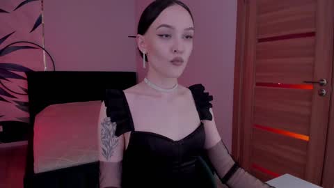 Mistress Mia online show from December 24, 10:49 pm