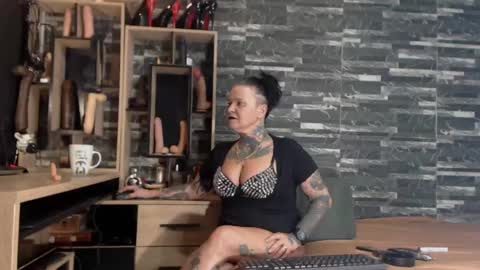 Mistress Mirybossy online show from January 19, 1:00 am