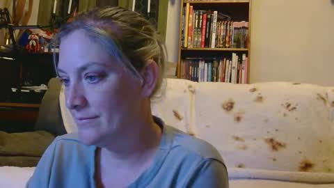 Misty Mountains online show from March 19, 3:00 am