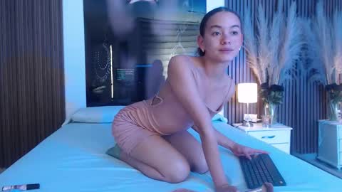 Mtica Brennet online show from October 2, 3:11 am