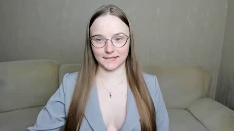 Miya online show from December 5, 7:28 pm