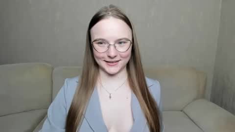 Miya online show from December 12, 5:37 pm