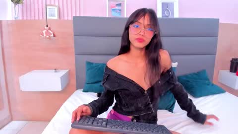 Miyu online show from September 18, 6:50 pm