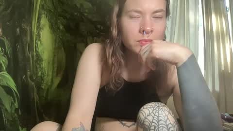 Misty online show from February 9, 8:45 pm