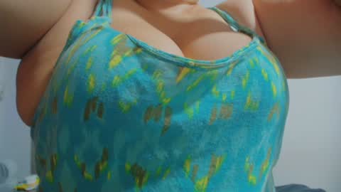 Catalina online show from December 19, 2:23 am