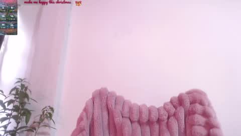 Catalina online show from December 16, 8:26 pm