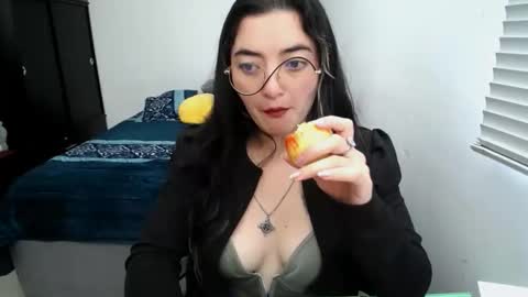 Sam online show from March 4, 2:34 pm