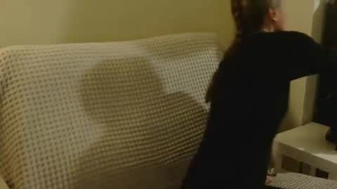 Aurora online show from April 5, 9:14 pm